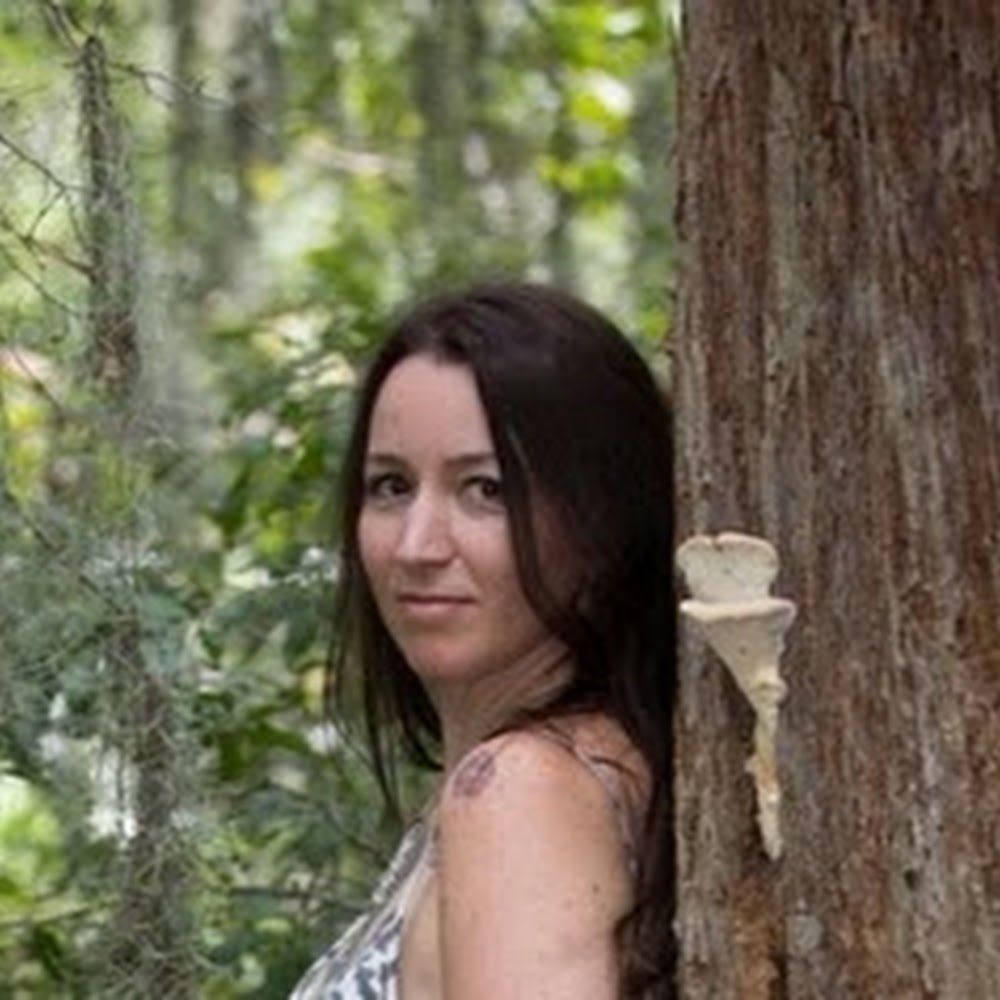 Meet your Posher, Alicia